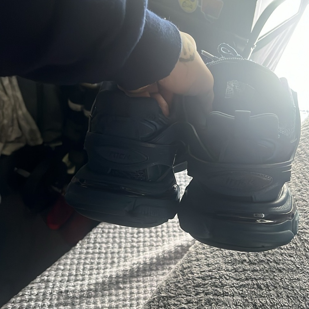 Blue Pearl Balenciaga tracks new - Picture 5 of 5